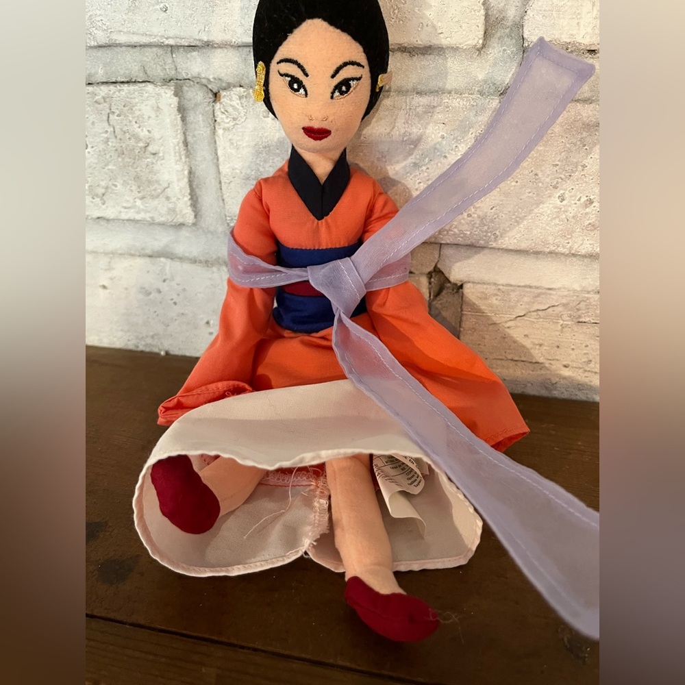 DISNEY STORE MULAN PLUSH‎
